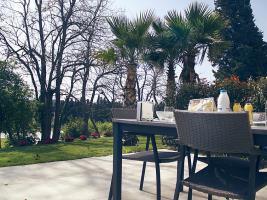 Le Chateau Des Cinq Cantons Hotel Carpentras Exterior foto